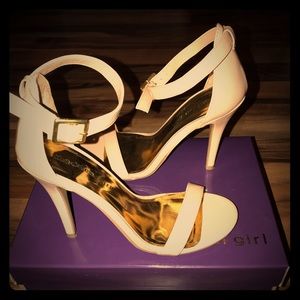Madden Girl nude heels